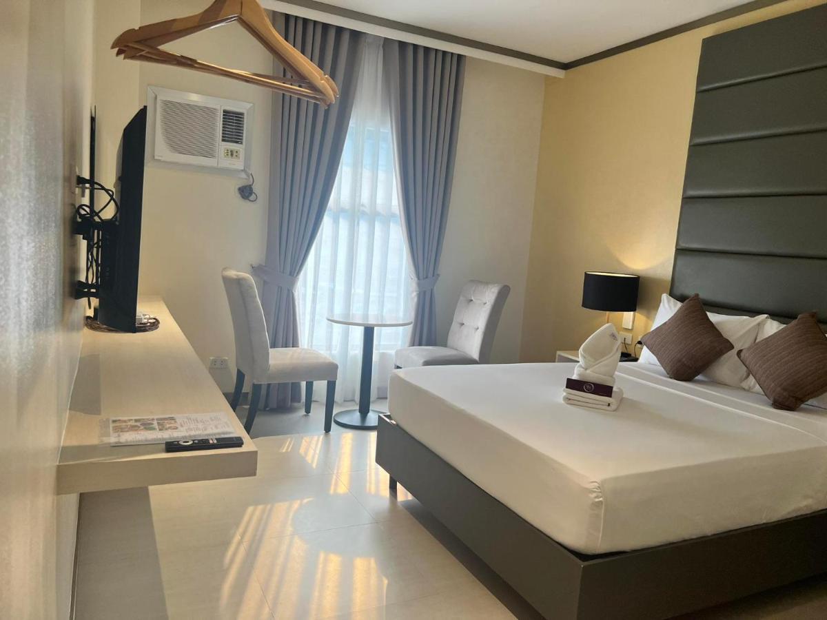 Yes Hotel Imus Cavite Екстер'єр фото